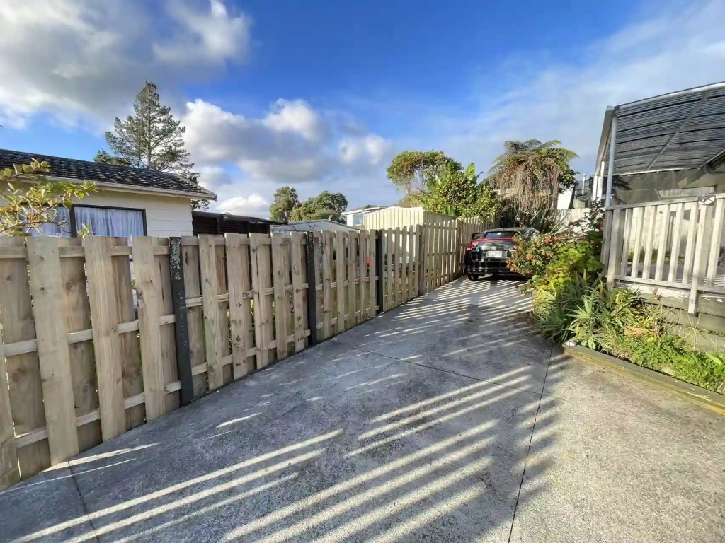 Auckland fencing rebuild -2